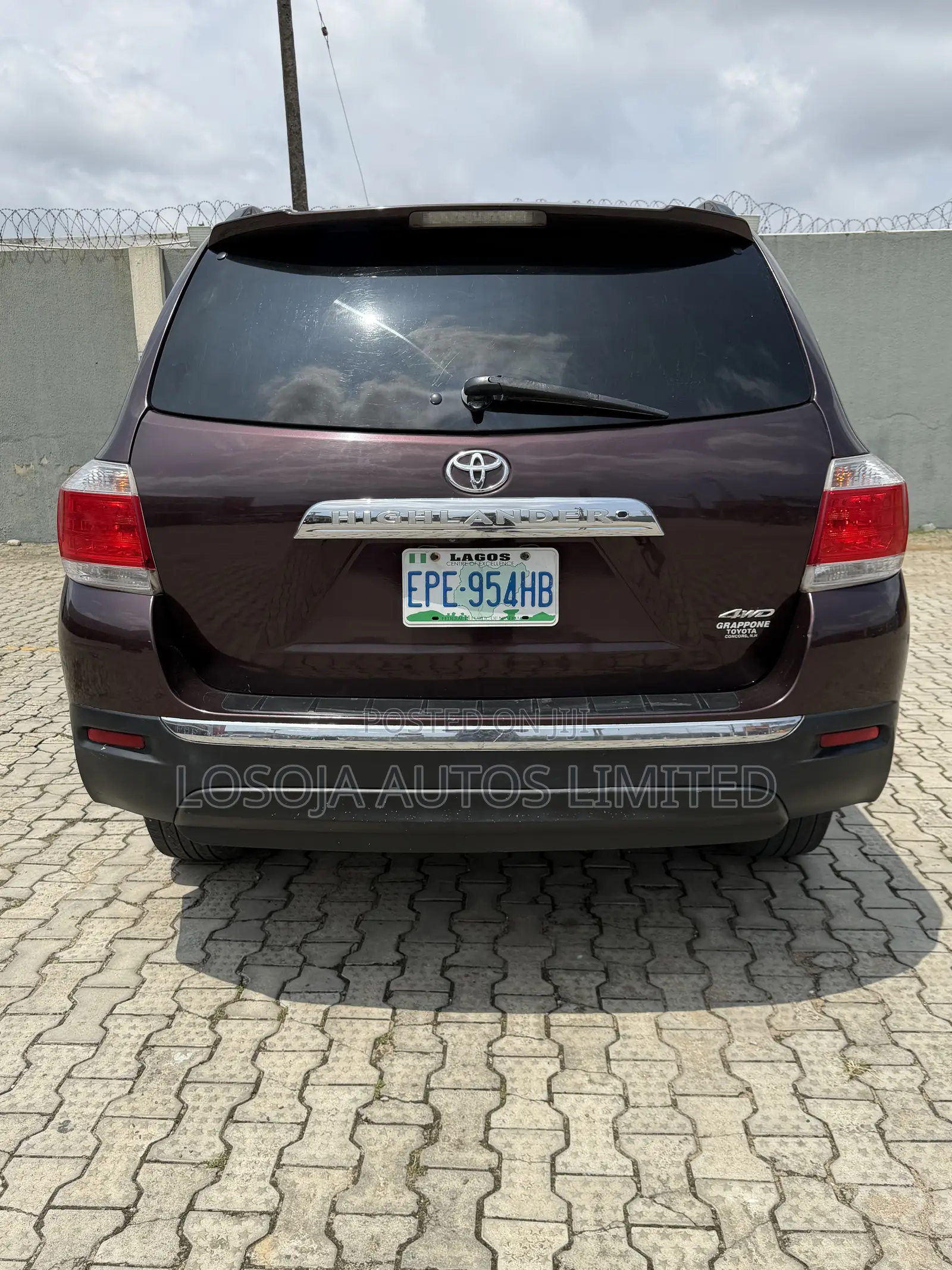 Toyota Highlander SE 3.5L 2WD 2013 Red