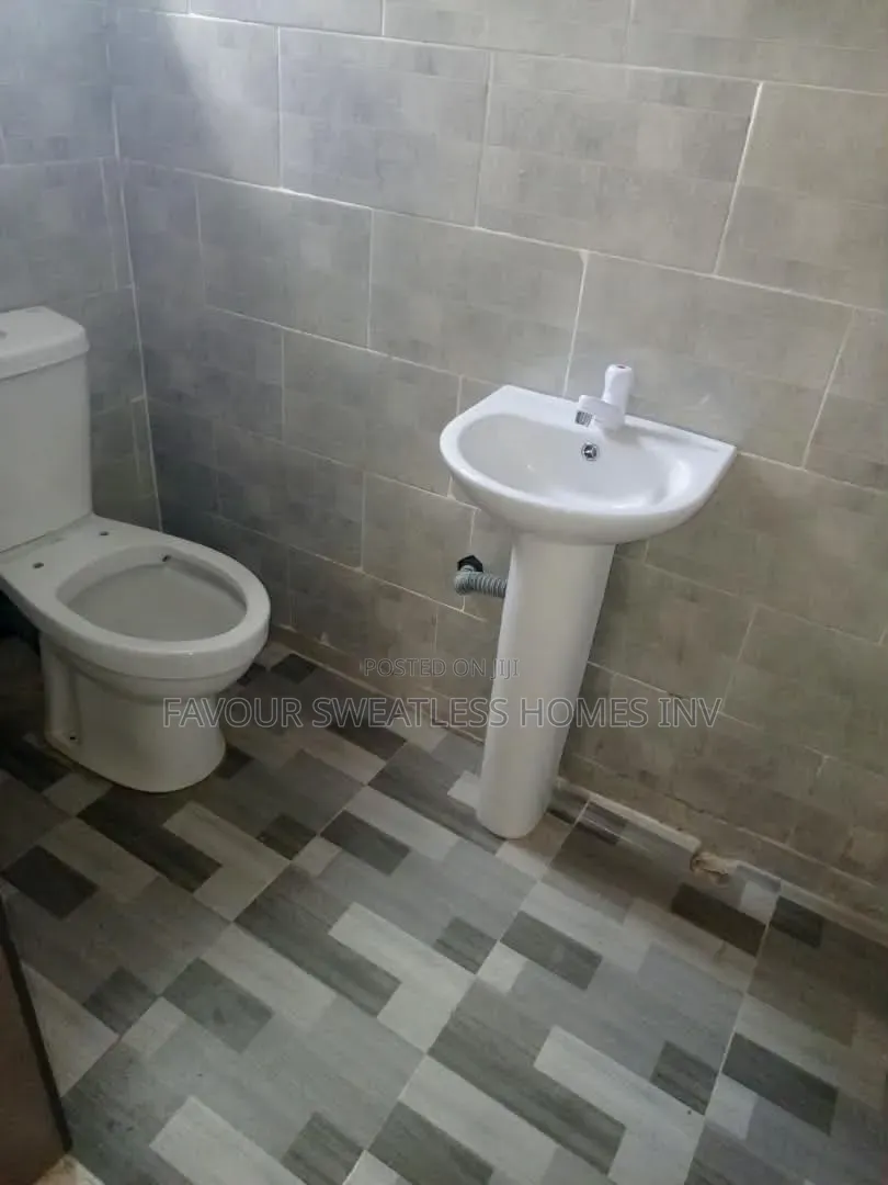 2bdrm Duplex in Olowora, Berger for rent
