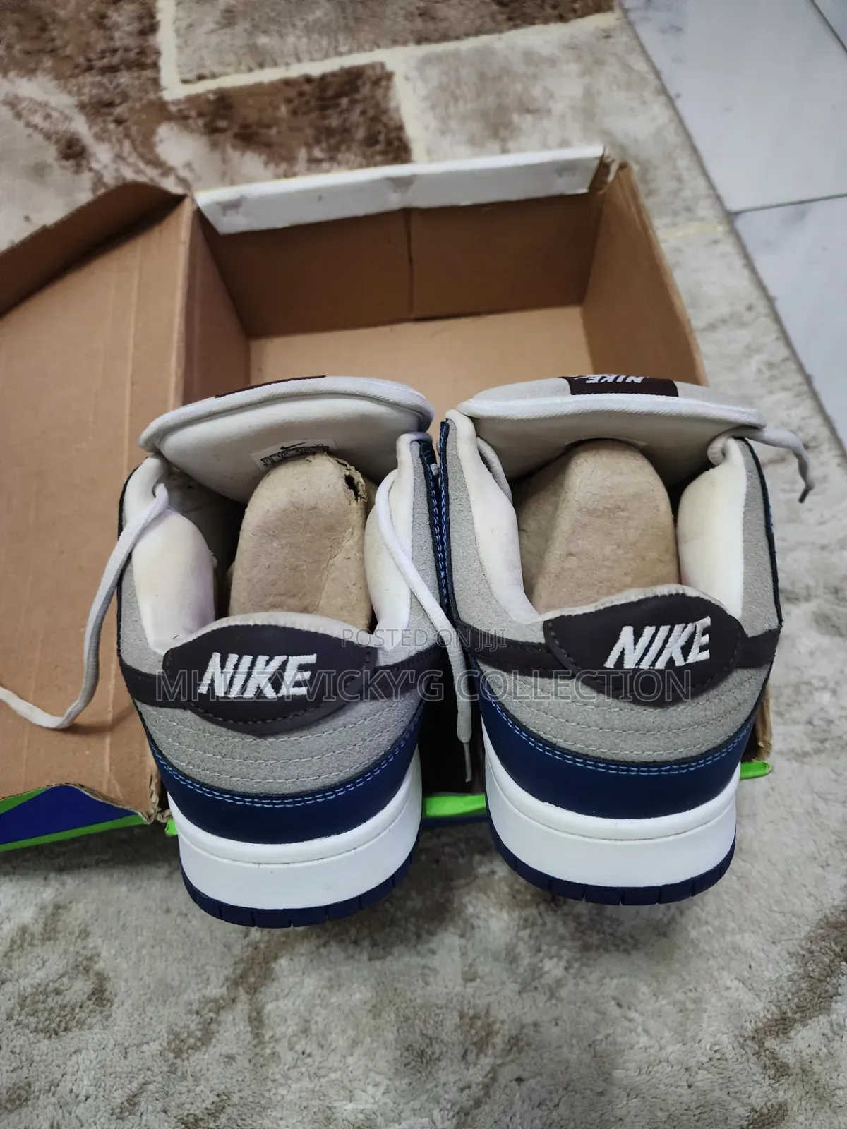 Nike SB Dunk Low Pro Beige Navy Low-Top Skate Sneakers - Original