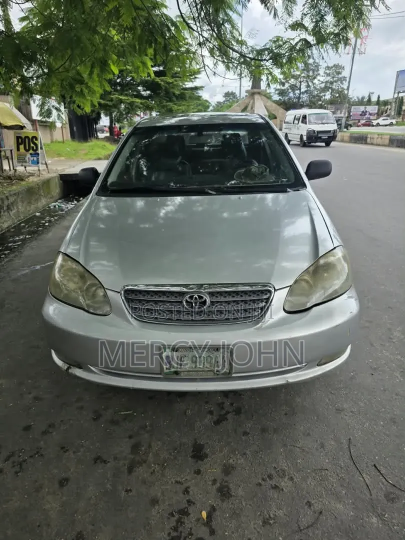 Toyota Corolla 2004 Gray