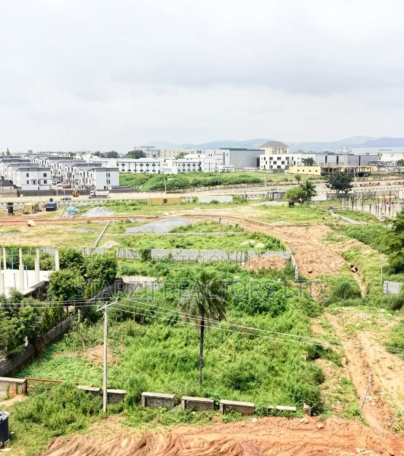 An 800sqm Residential Land in Mabushi