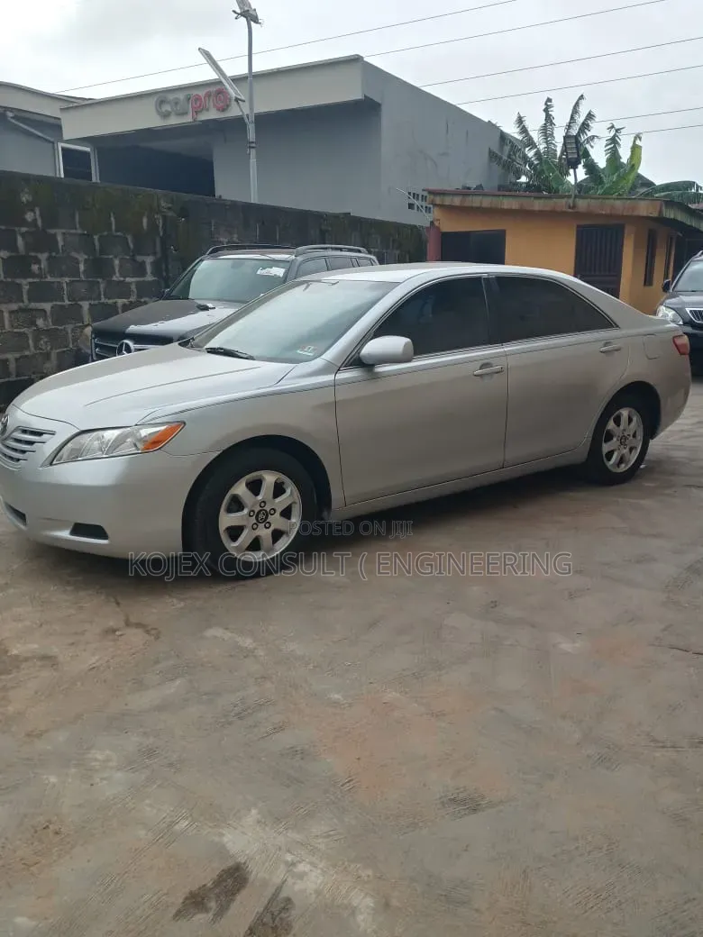 Toyota Camry 2008 Silver