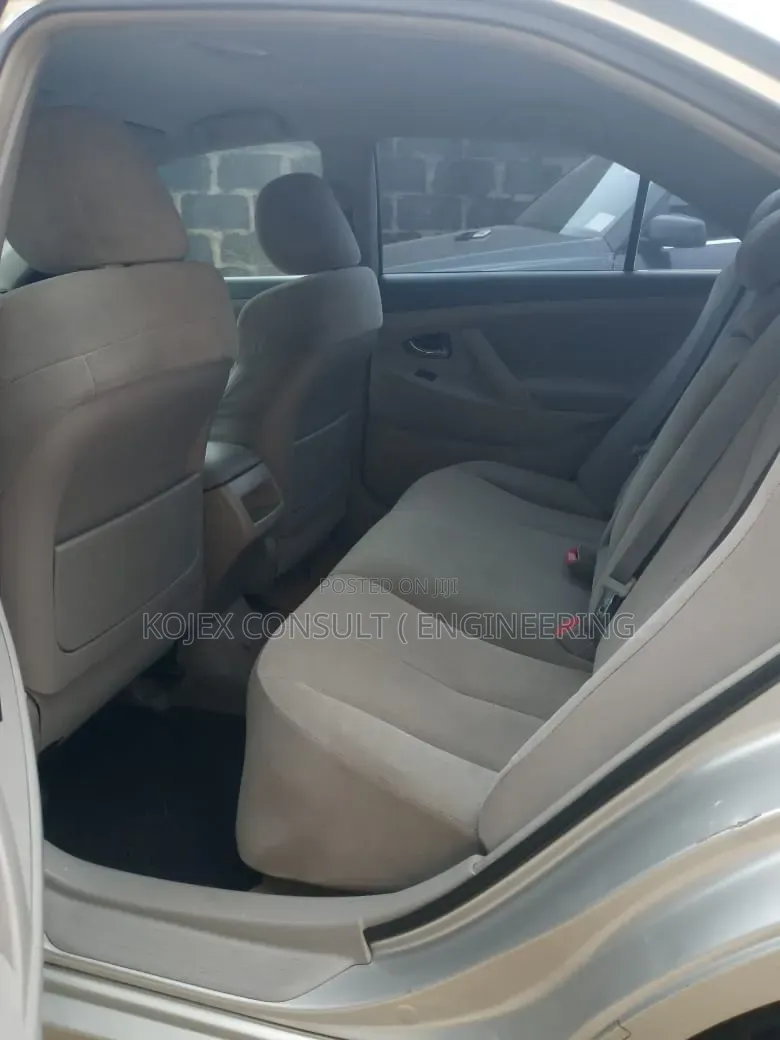 Toyota Camry 2008 Silver