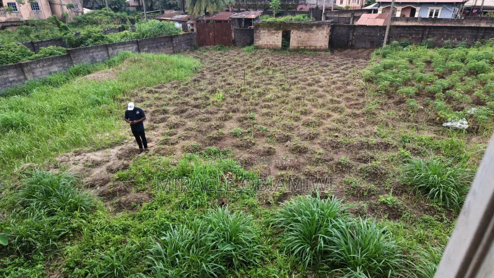 Uncompleted Building With Four Flats, BQ on 4 Plots for Sale Umuahia