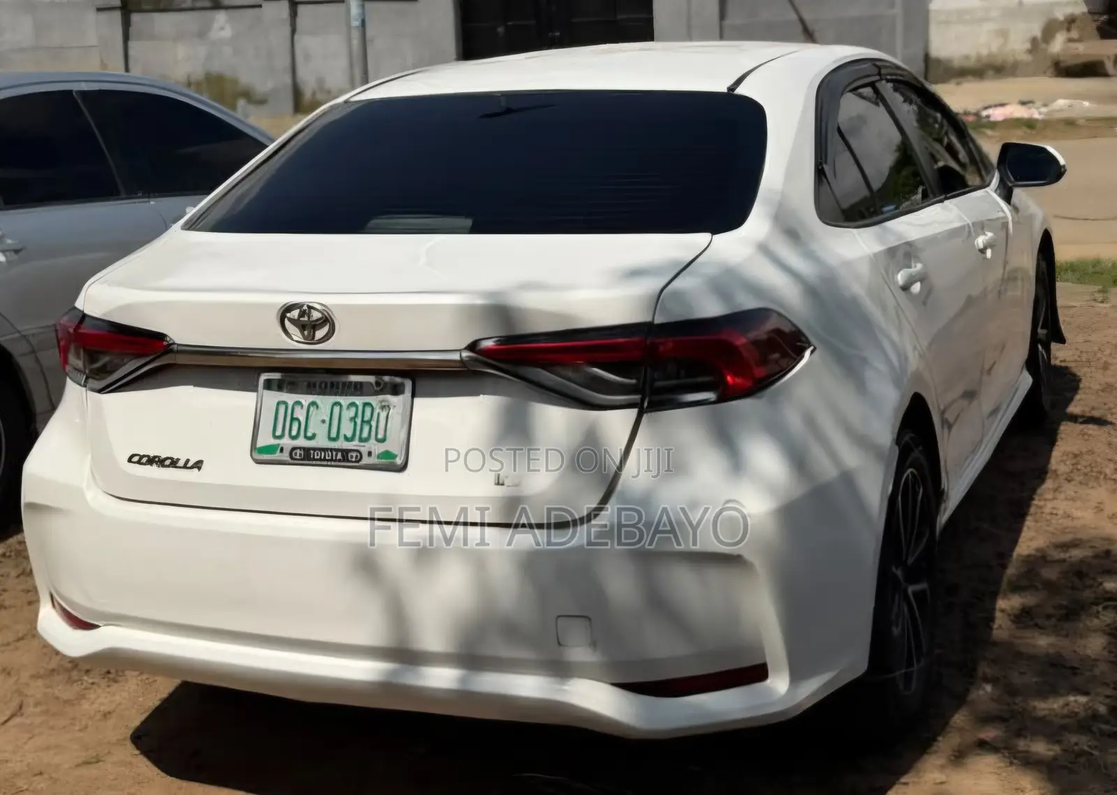 Toyota Corolla LE 2020 White