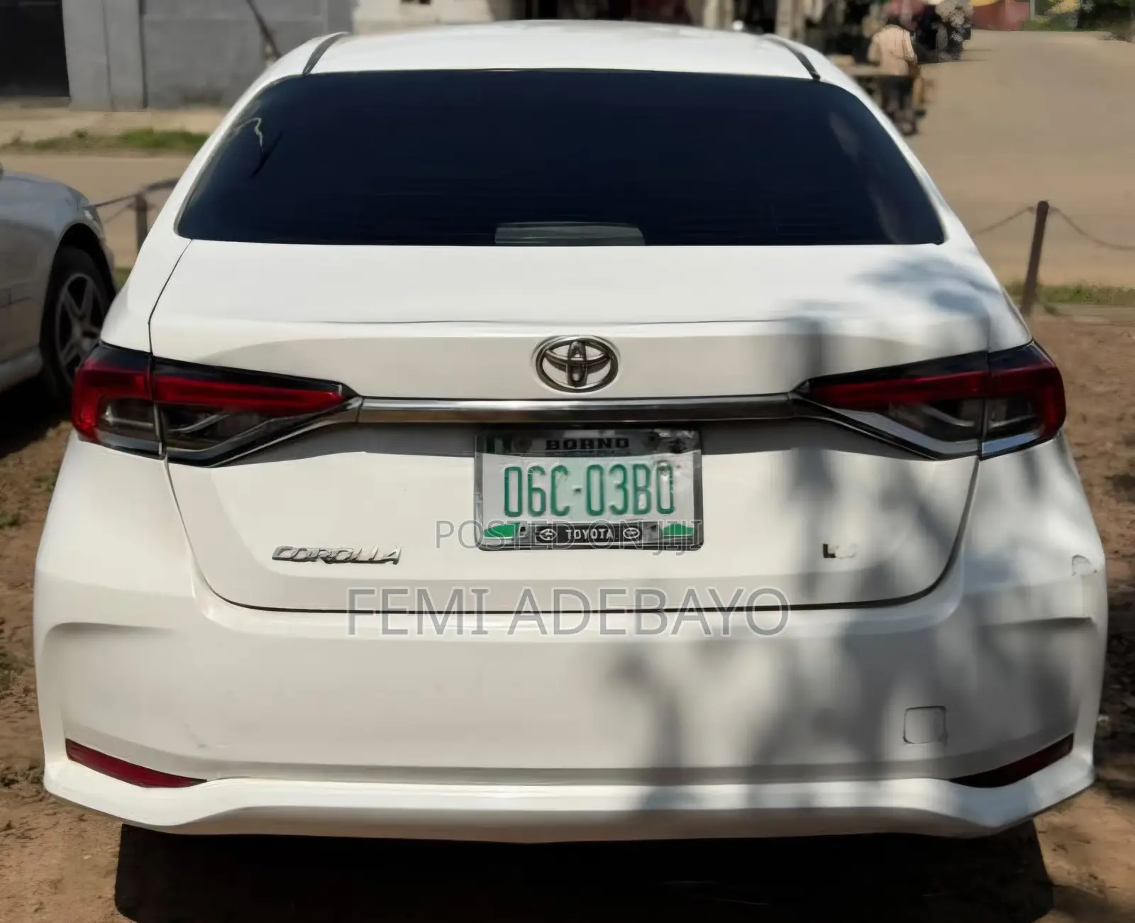 Toyota Corolla LE 2020 White