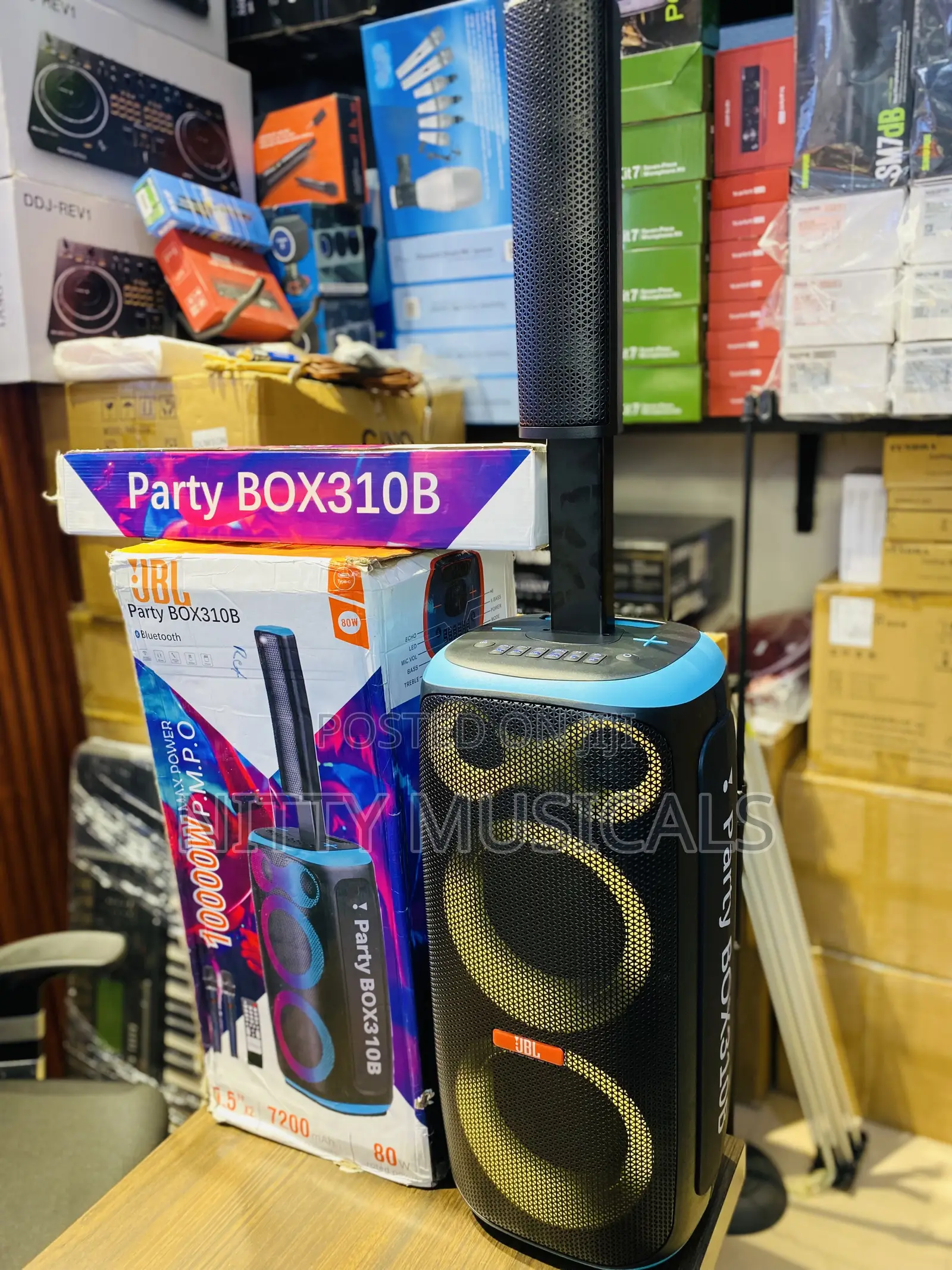JBL Party Box310B Rechargable Pa System With Two Microphones