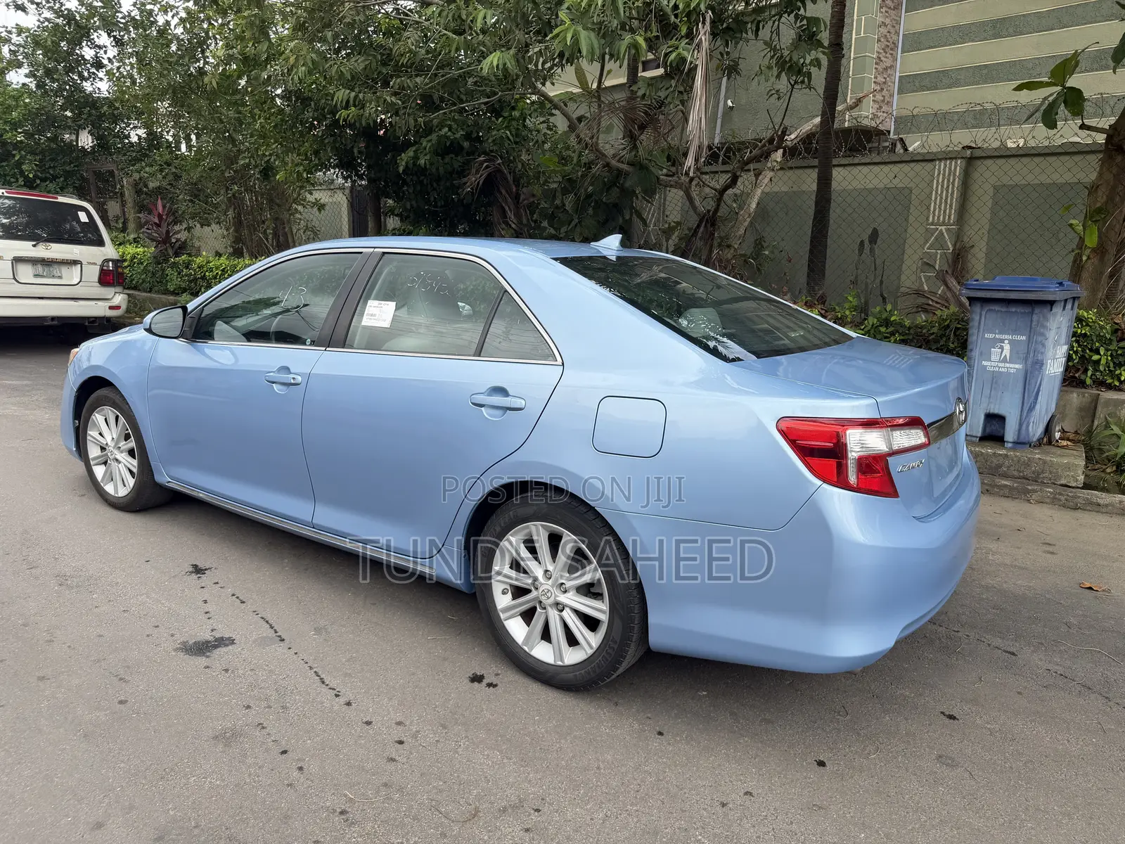 Toyota Camry XLE V6 4dr Sedan (3.5L 6cyl 6A) 2012 Blue