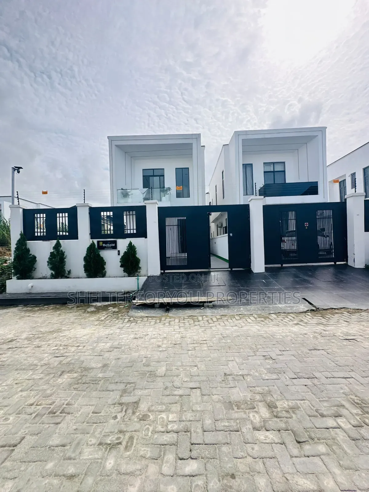 5bdrm Duplex in VGC / Ajah for sale
