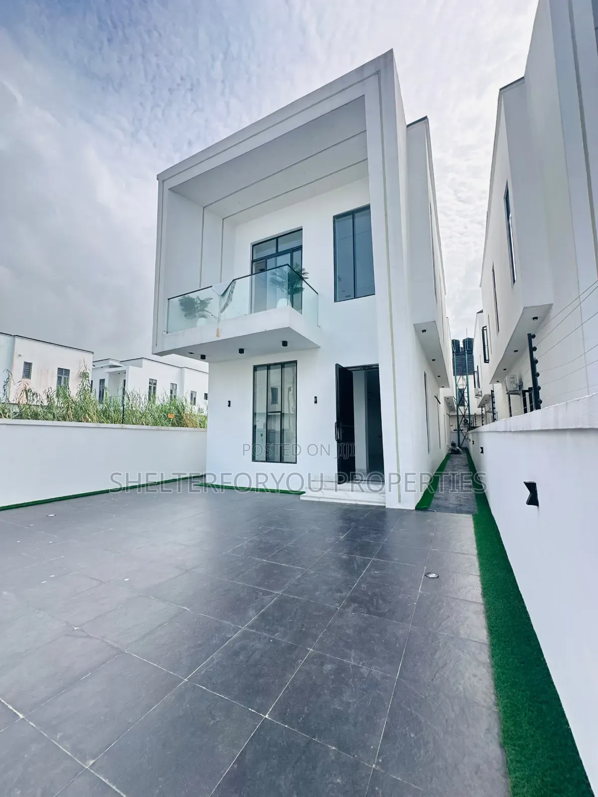 5bdrm Duplex in VGC / Ajah for sale