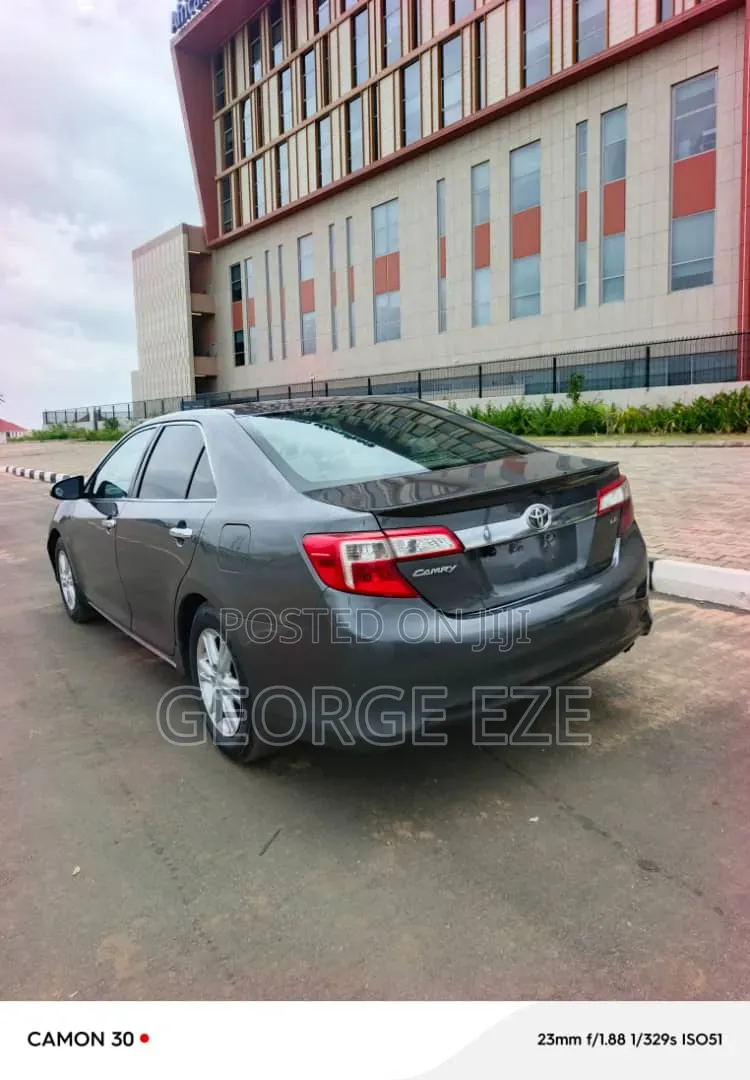 Toyota Camry 2014 Gray
