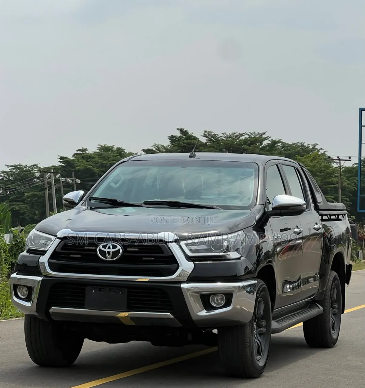Toyota Hilux 2022 Black