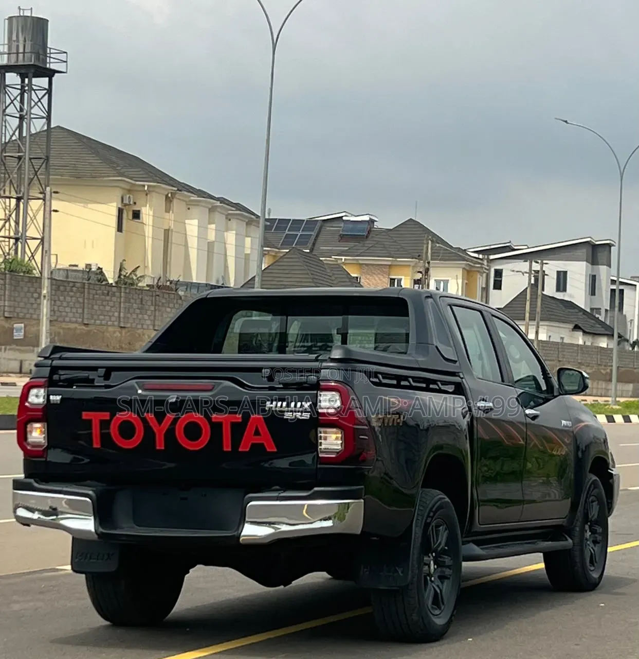 Toyota Hilux 2022 Black