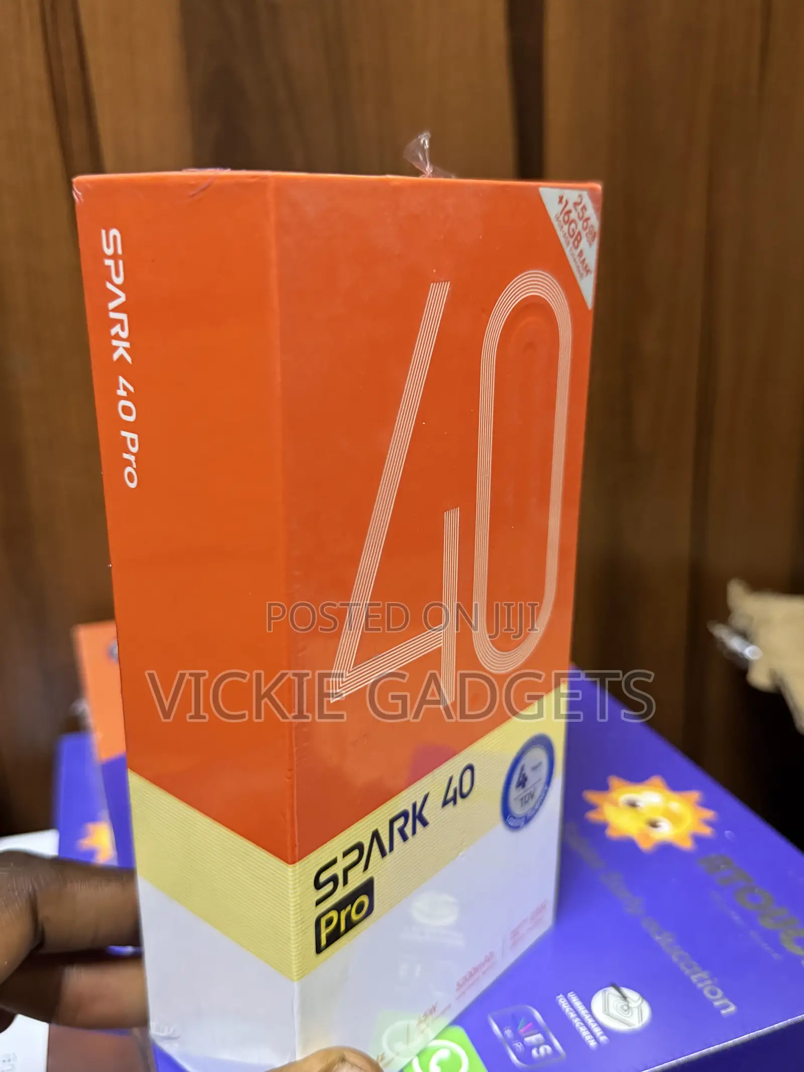 New Tecno Spark 40 Pro 256 GB
