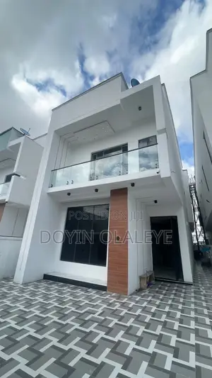 4bdrm Duplex in Ado / Ajah for sale