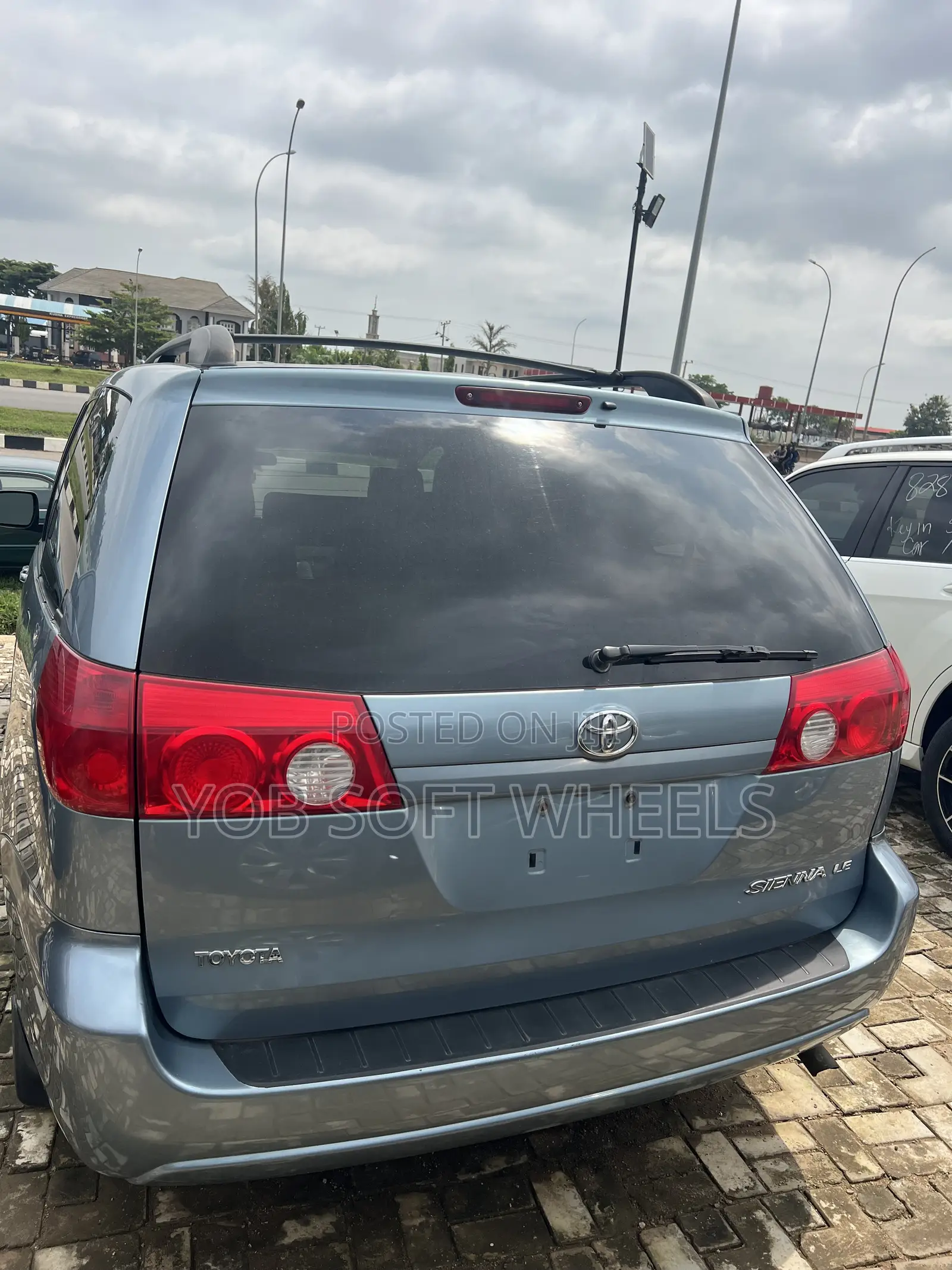 Toyota Sienna LE AWD 2006 Blue