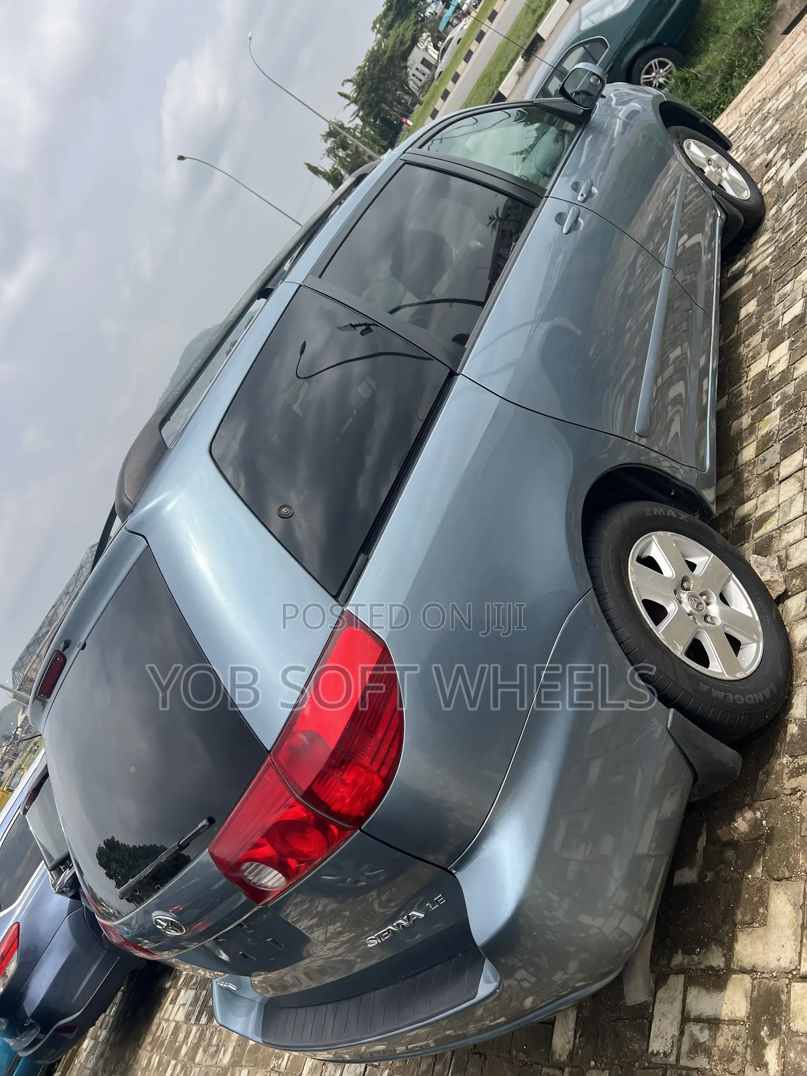 Toyota Sienna LE AWD 2006 Blue