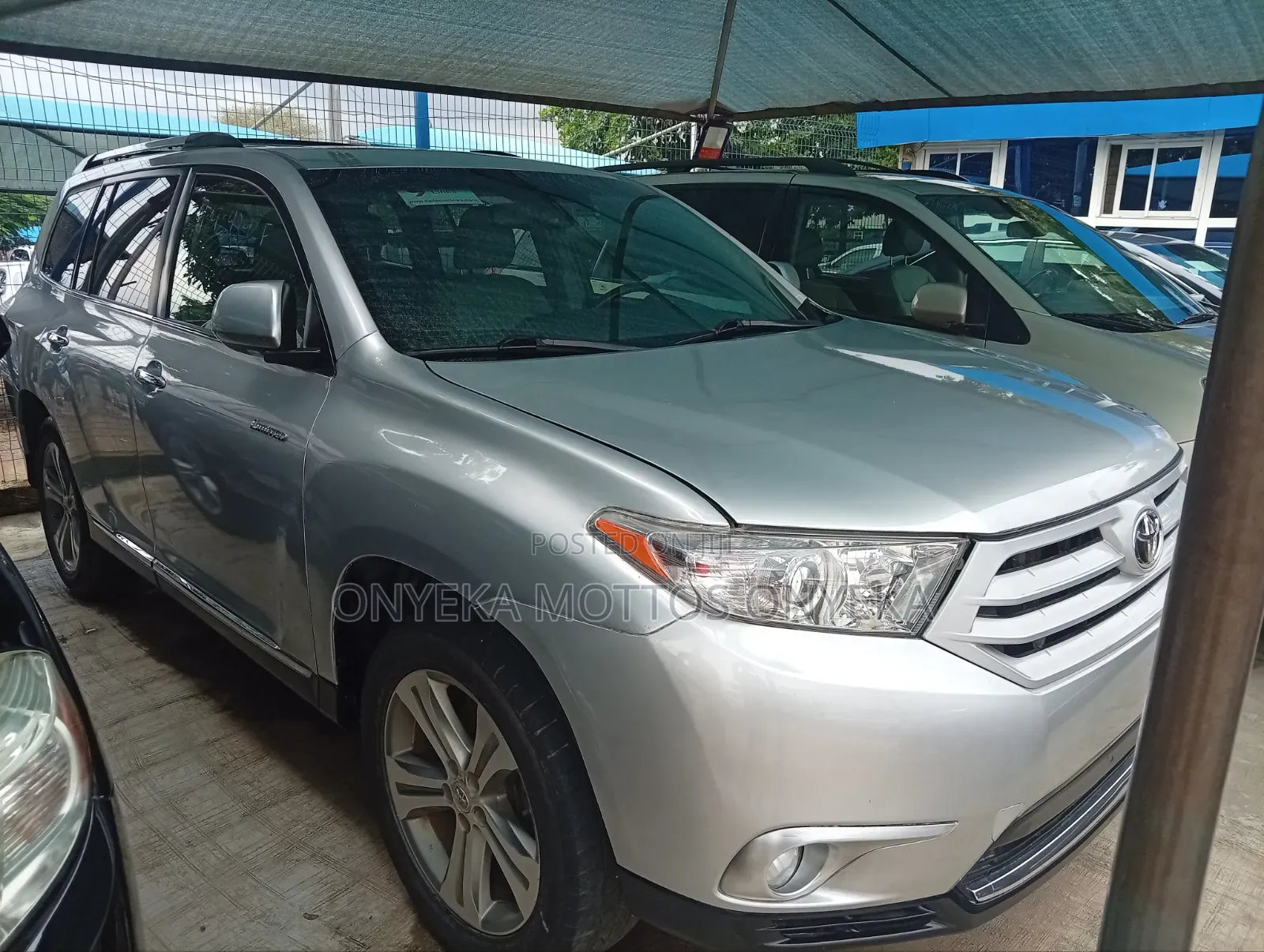 Toyota Highlander Limited 2011 Silver