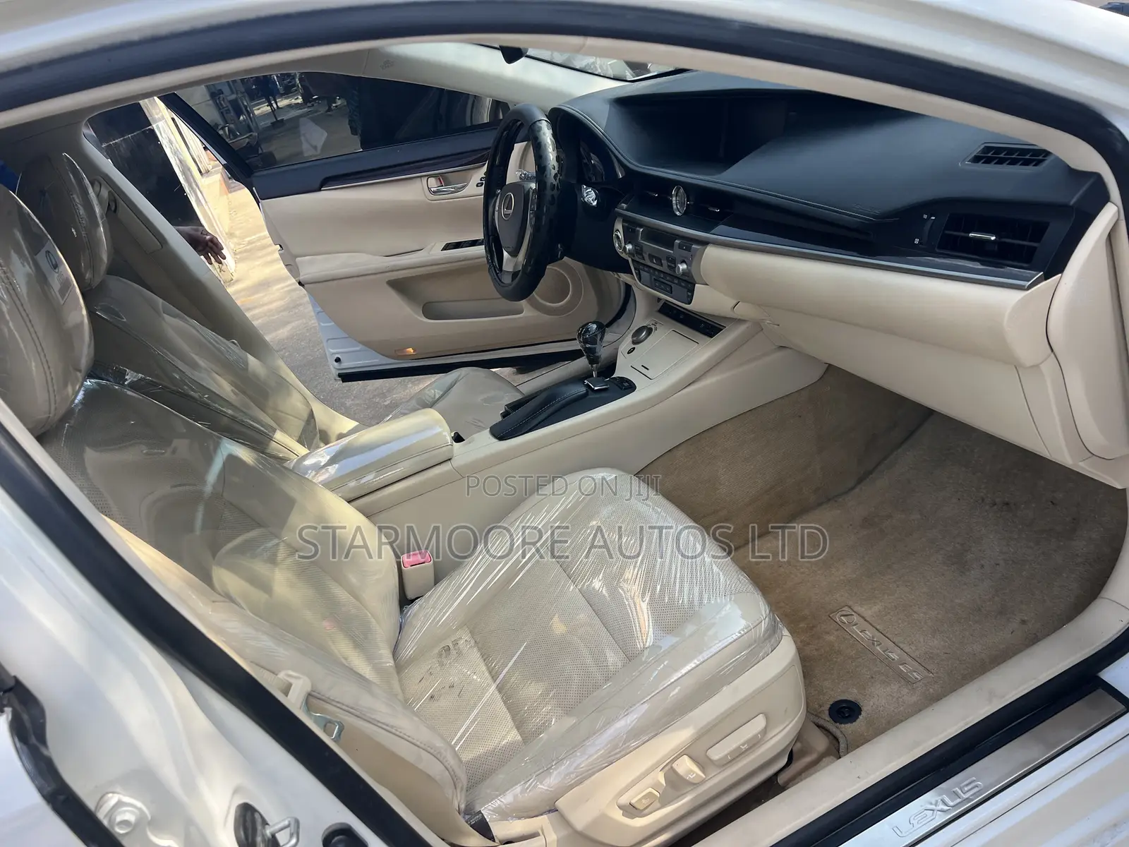 Lexus ES 350 FWD 2013 White