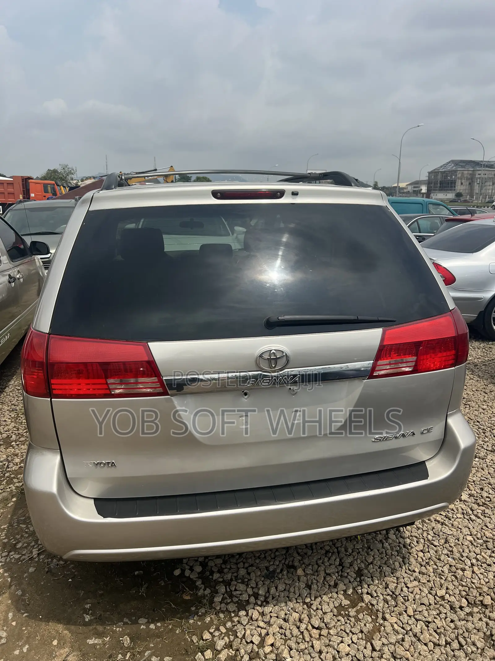 Toyota Sienna CE FWD (3.3L V6 5A) 2004 Silver