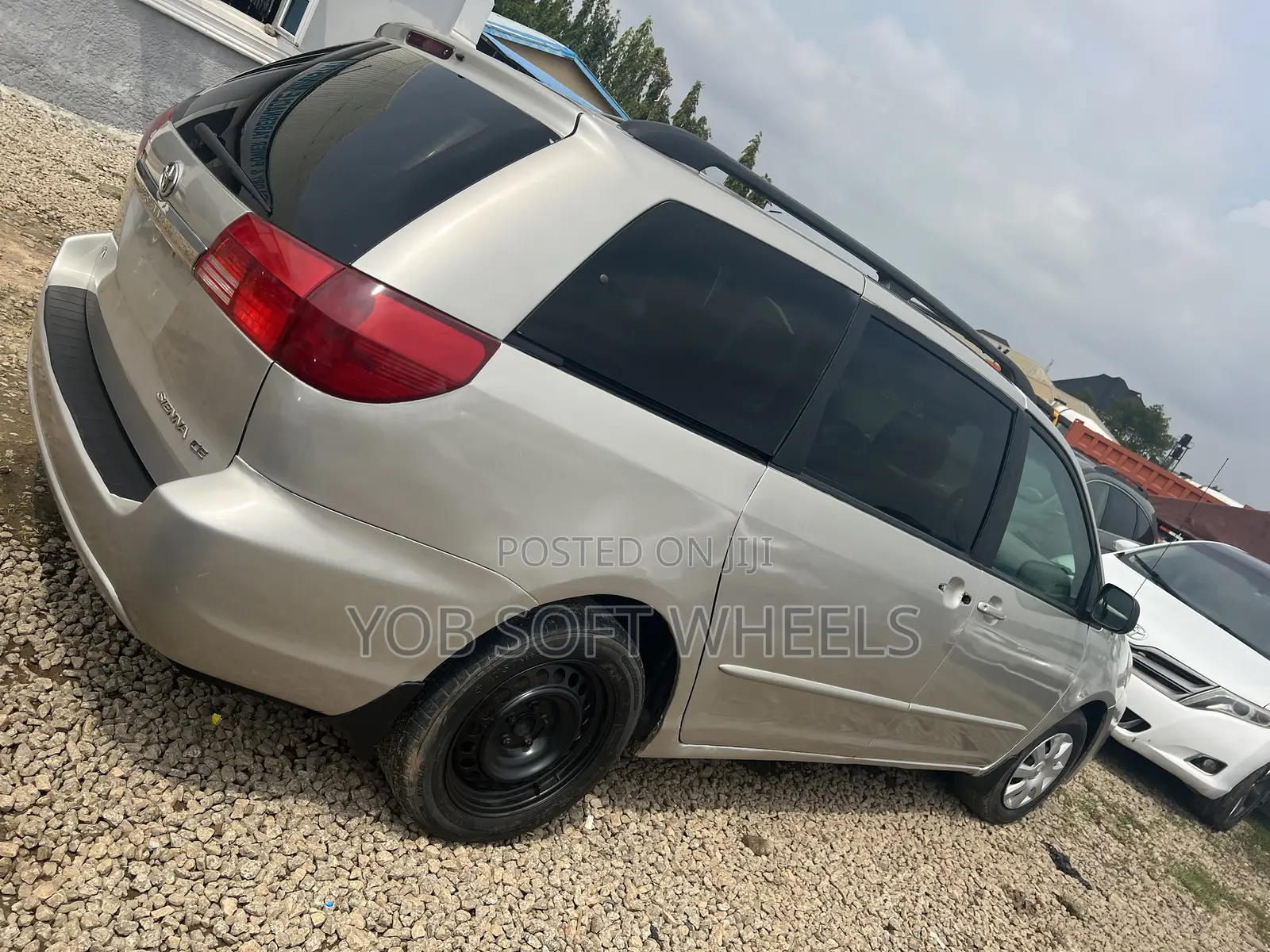 Toyota Sienna CE FWD (3.3L V6 5A) 2004 Silver