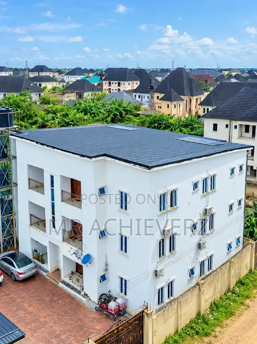 2bdrm Block of Flats in Sars Road, Obio-Akpor for sale