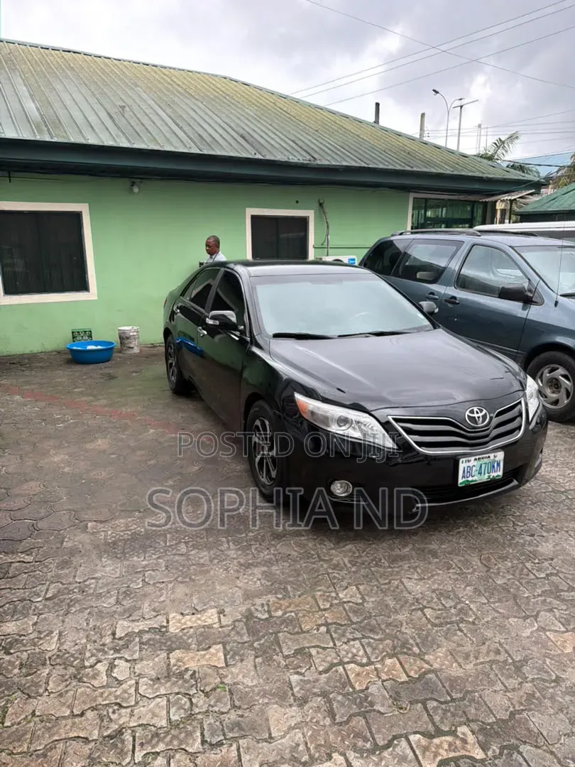 Toyota Camry 2011 Black