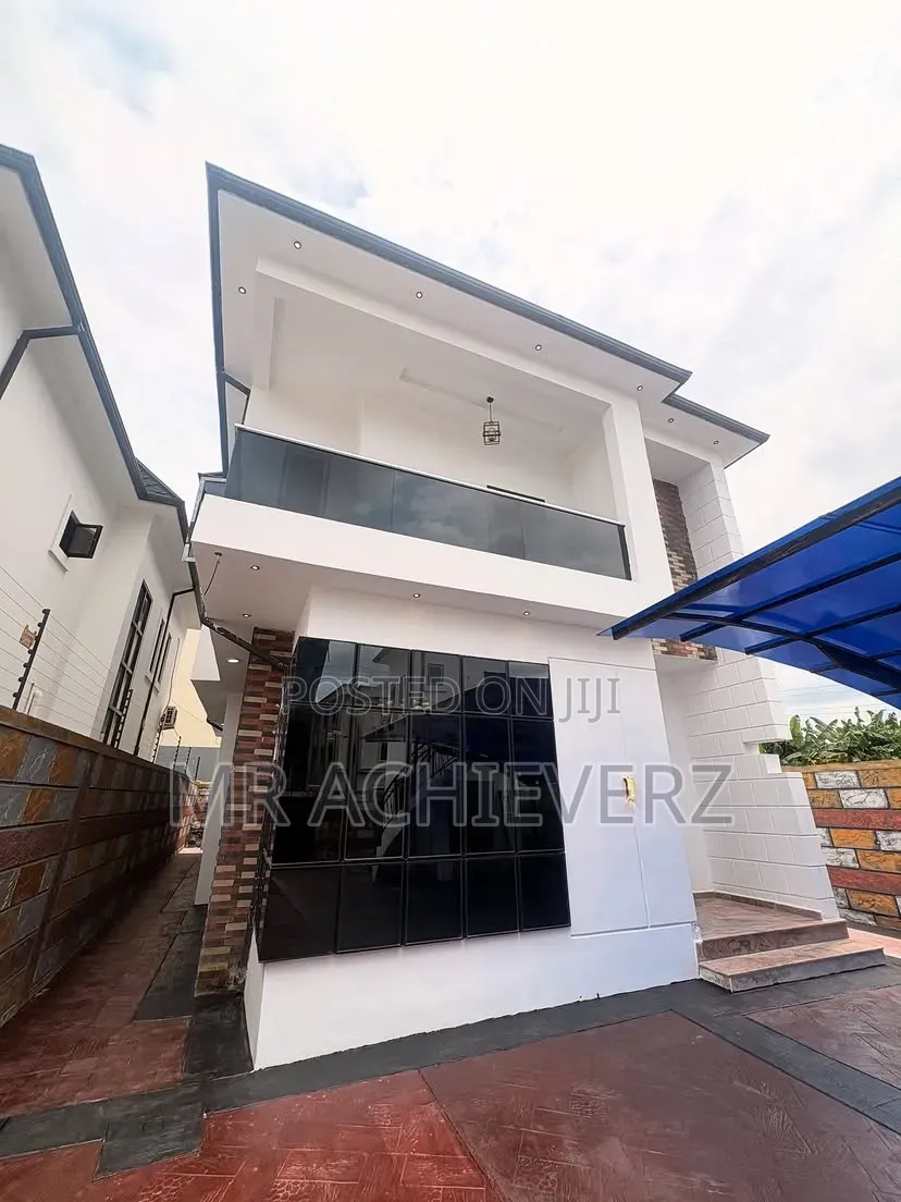 4bdrm Duplex in Sars Road, Obio-Akpor for sale