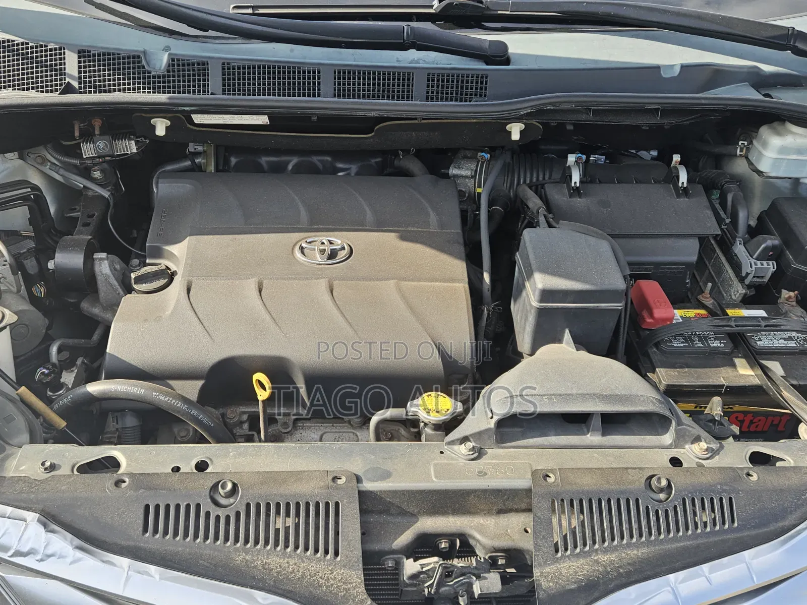 Toyota Sienna LE 8 Passenger 2012 Green