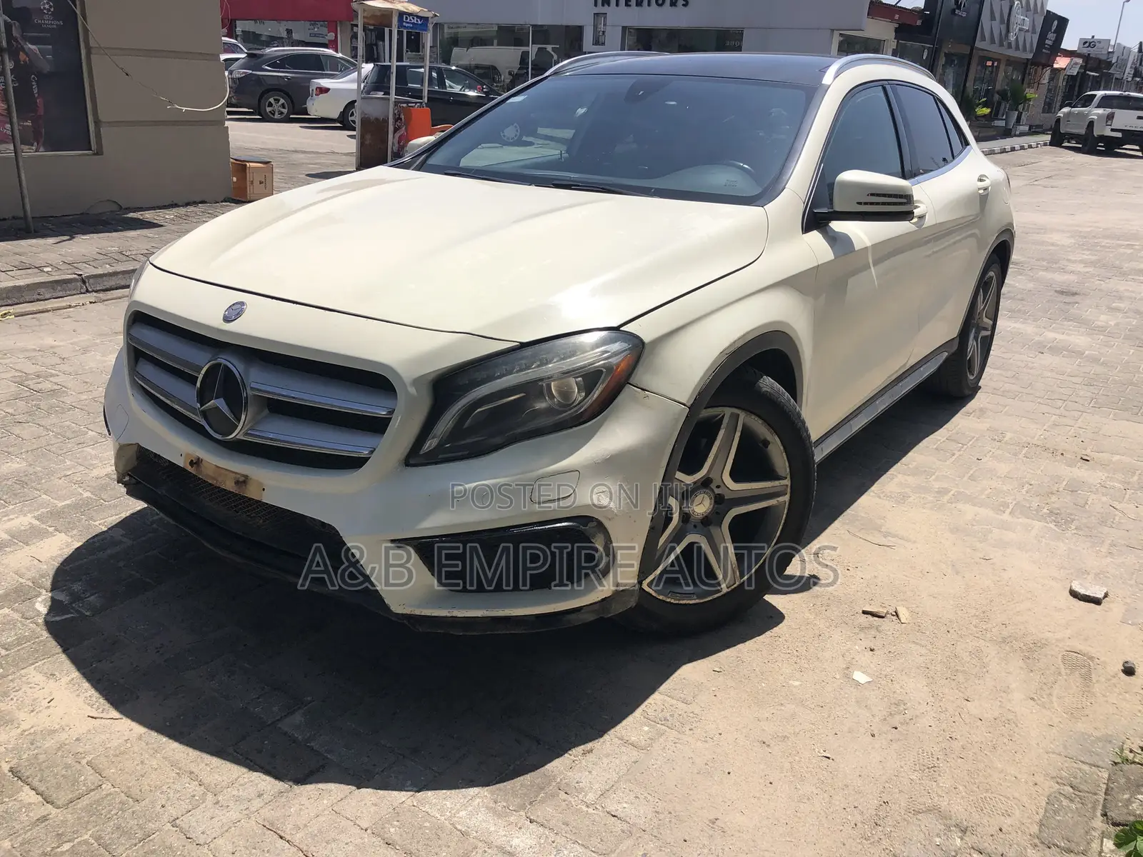 Mercedes-Benz GLA 250 SV Premium 2014 White