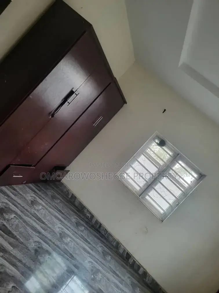 Furnished 2bdrm Block of Flats in Graceland Estate, Akure for rent