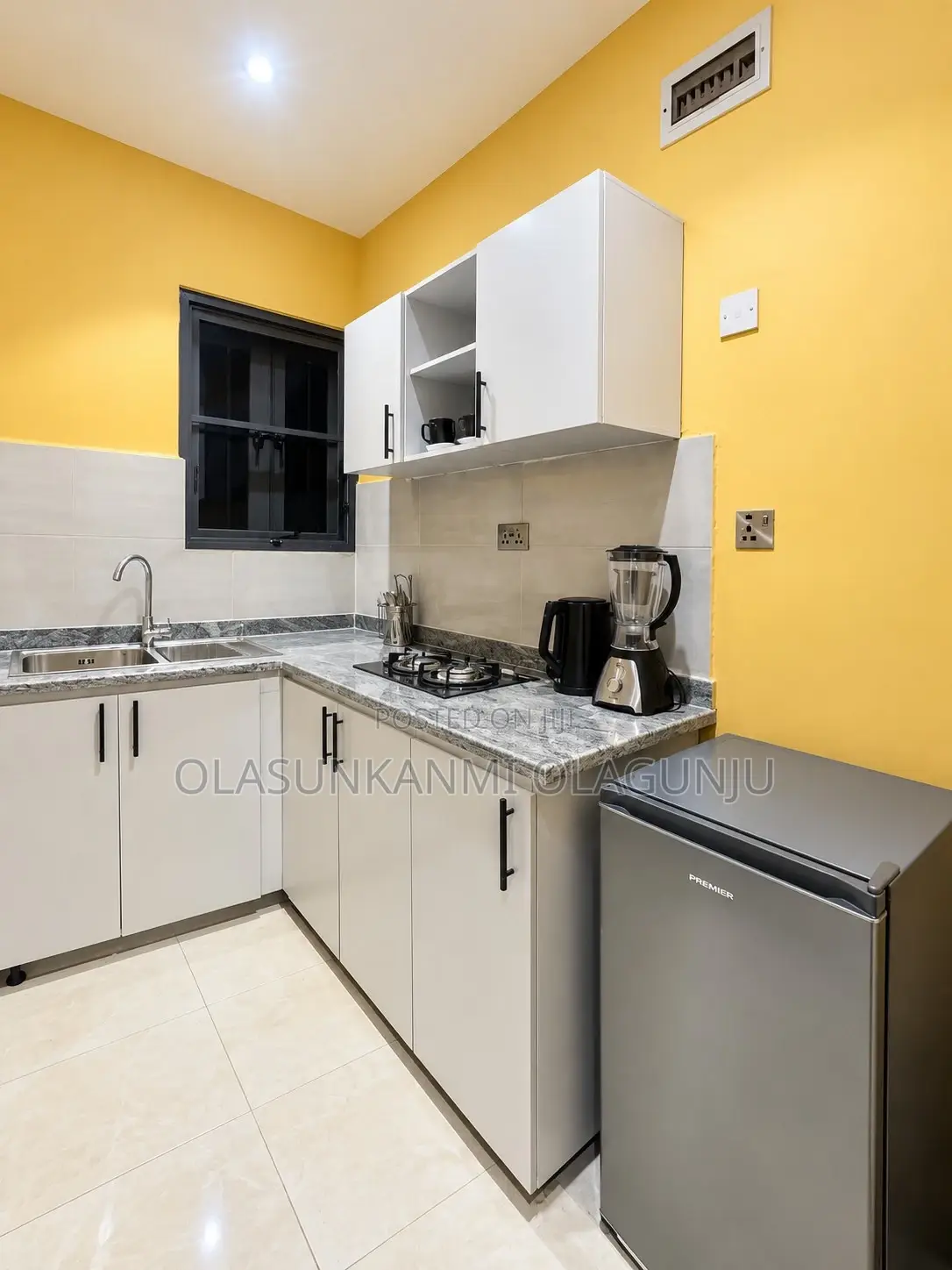 One Bedroom Luxury King Size Bed Apartment