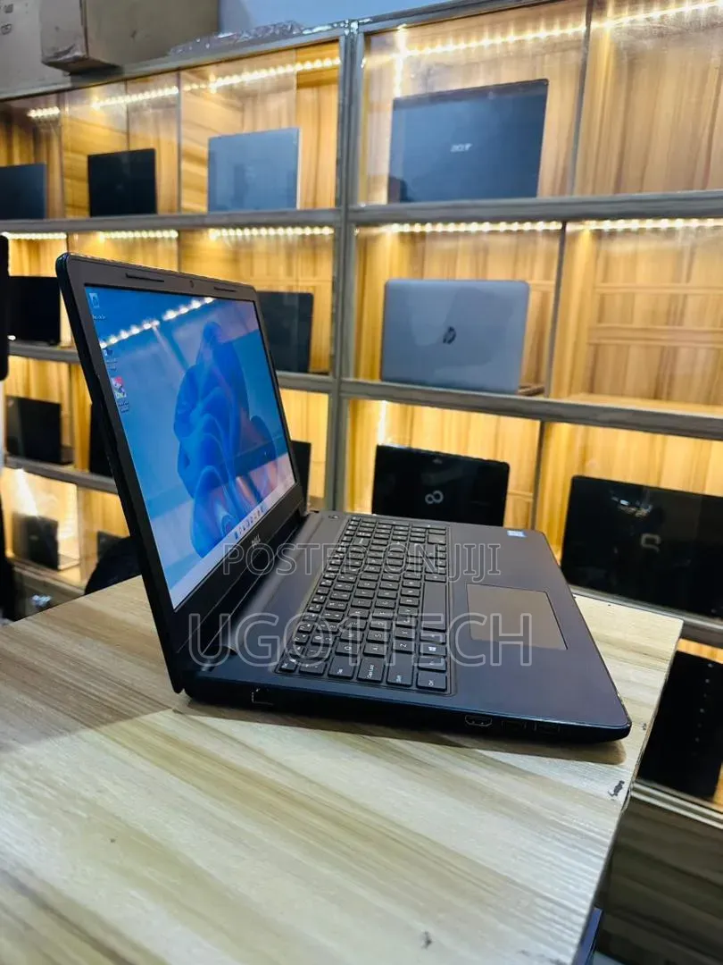 Laptop Dell Inspiron 15 3567 8GB Intel Core i5 SSD 256GB