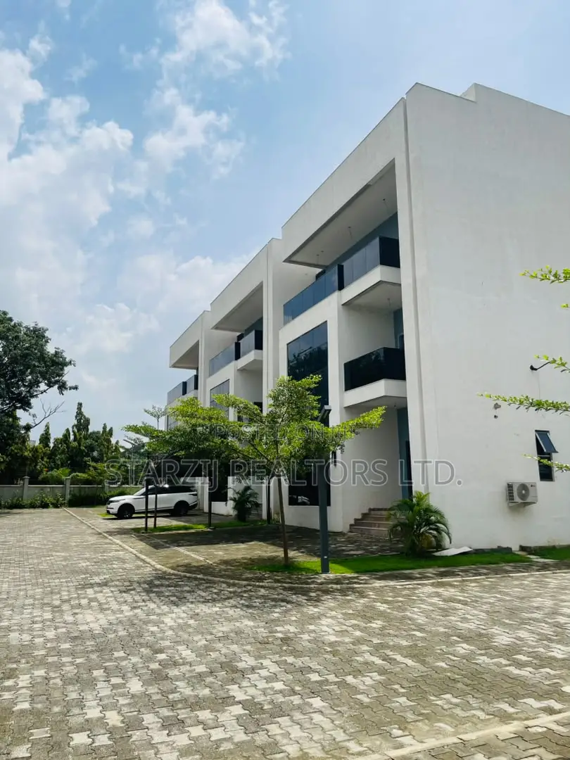 5bdrm House in Jabi for sale