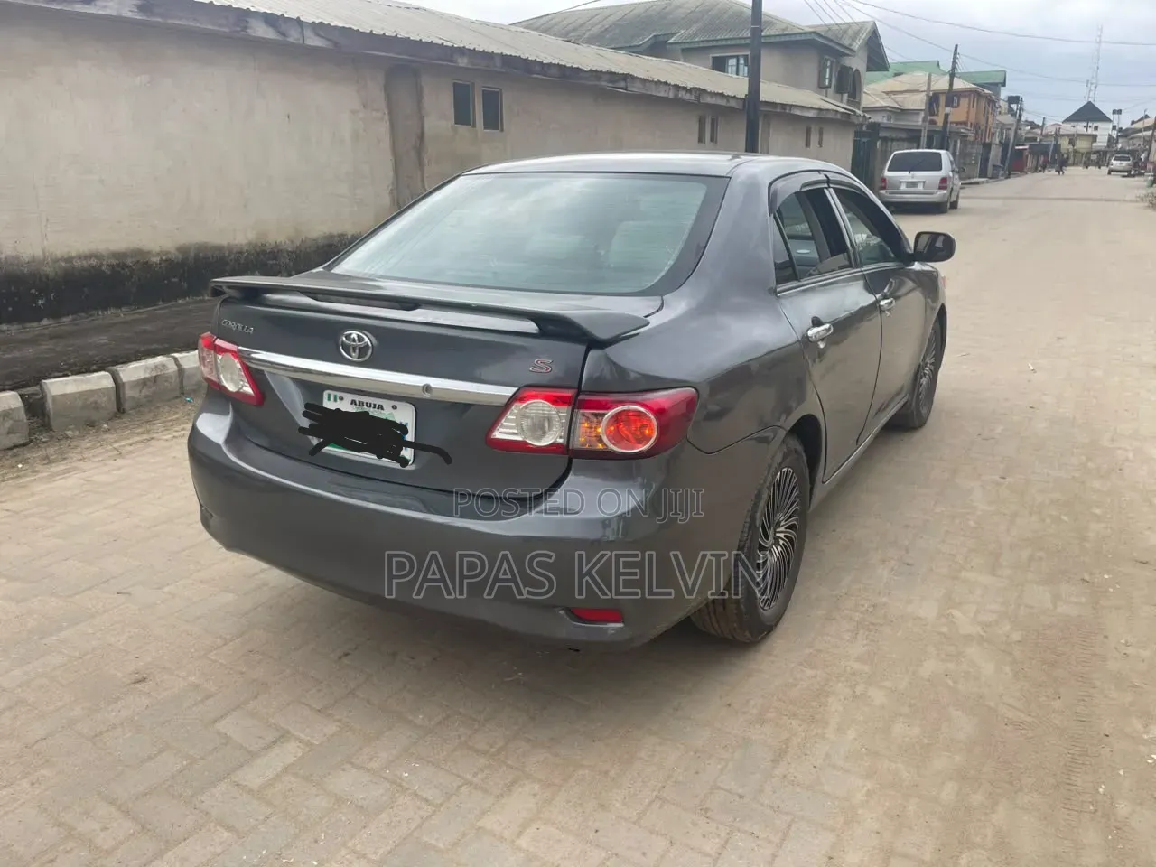 Toyota Corolla LE 4dr Sedan (1.8L 4cyl 4A) 2013 Gray