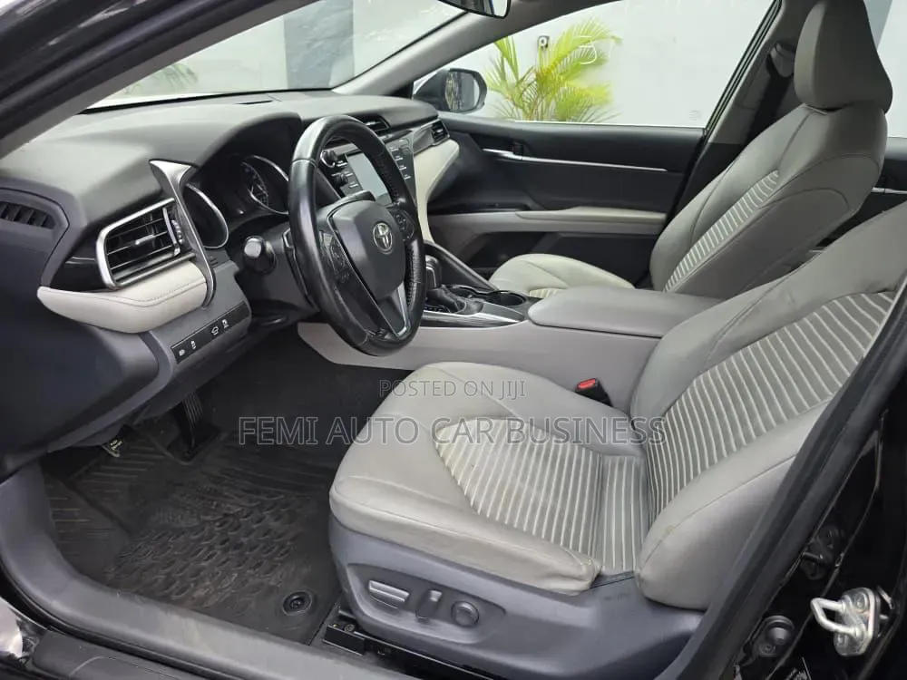 Toyota Camry 2018