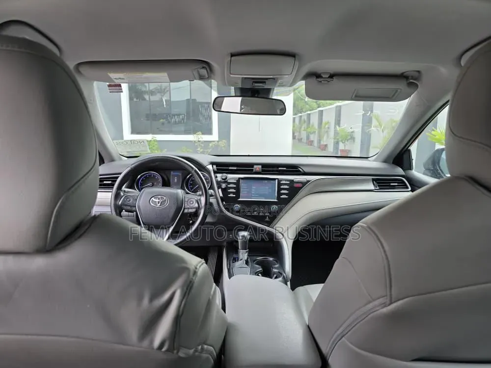 Toyota Camry 2018