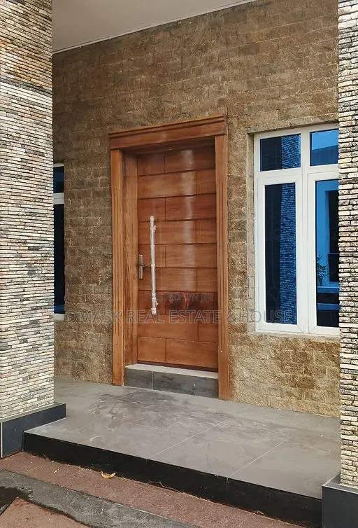 6bdrm Duplex in Lekki Phase 1 for sale