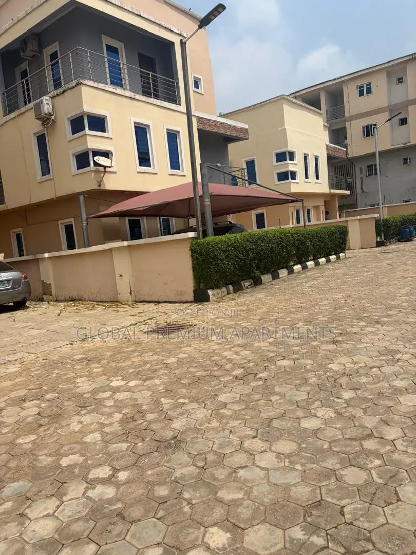 4bdrm Duplex in Amazing Court, Katampe (Main) for sale