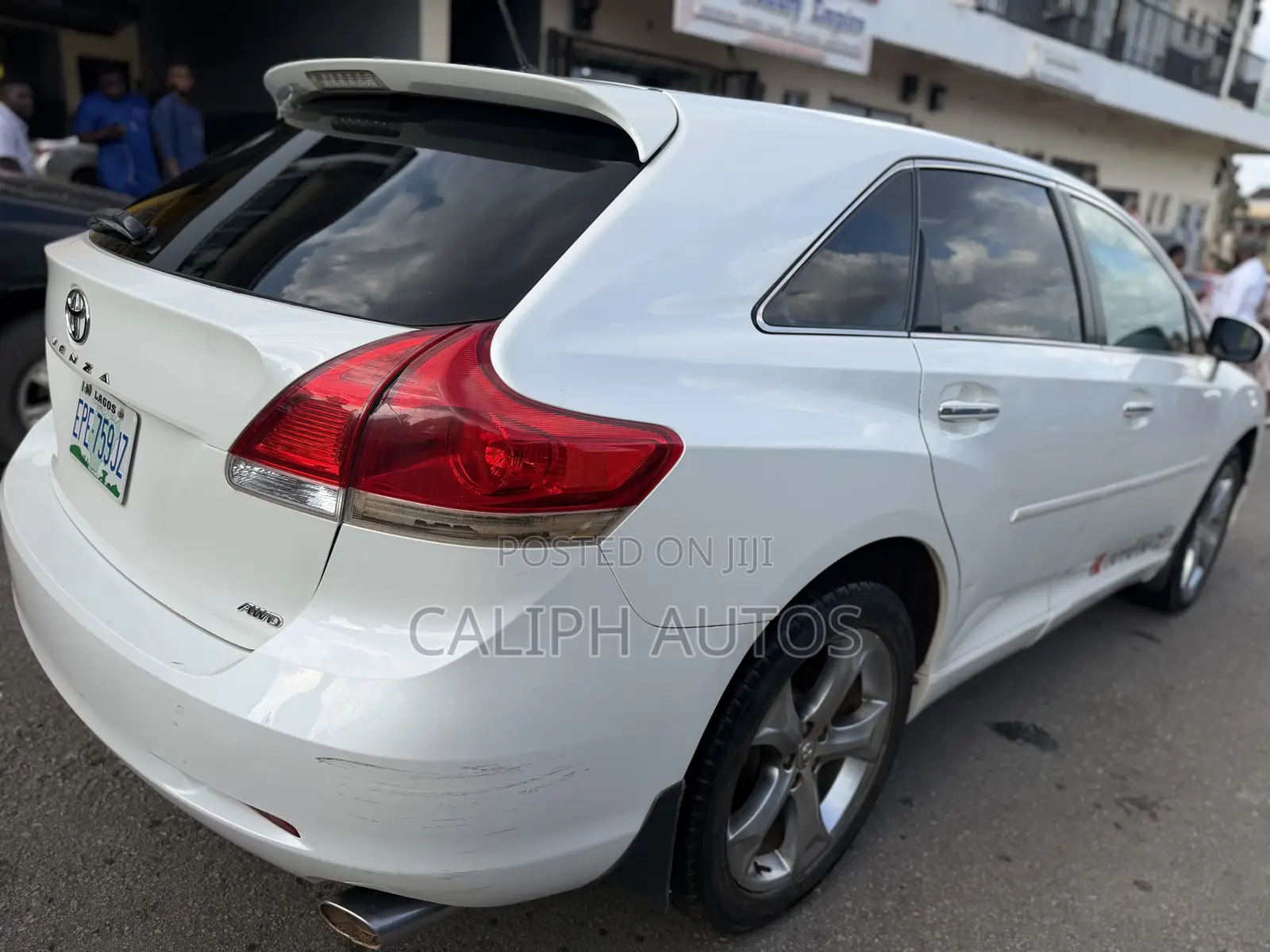 Toyota Venza XLE 2011 White