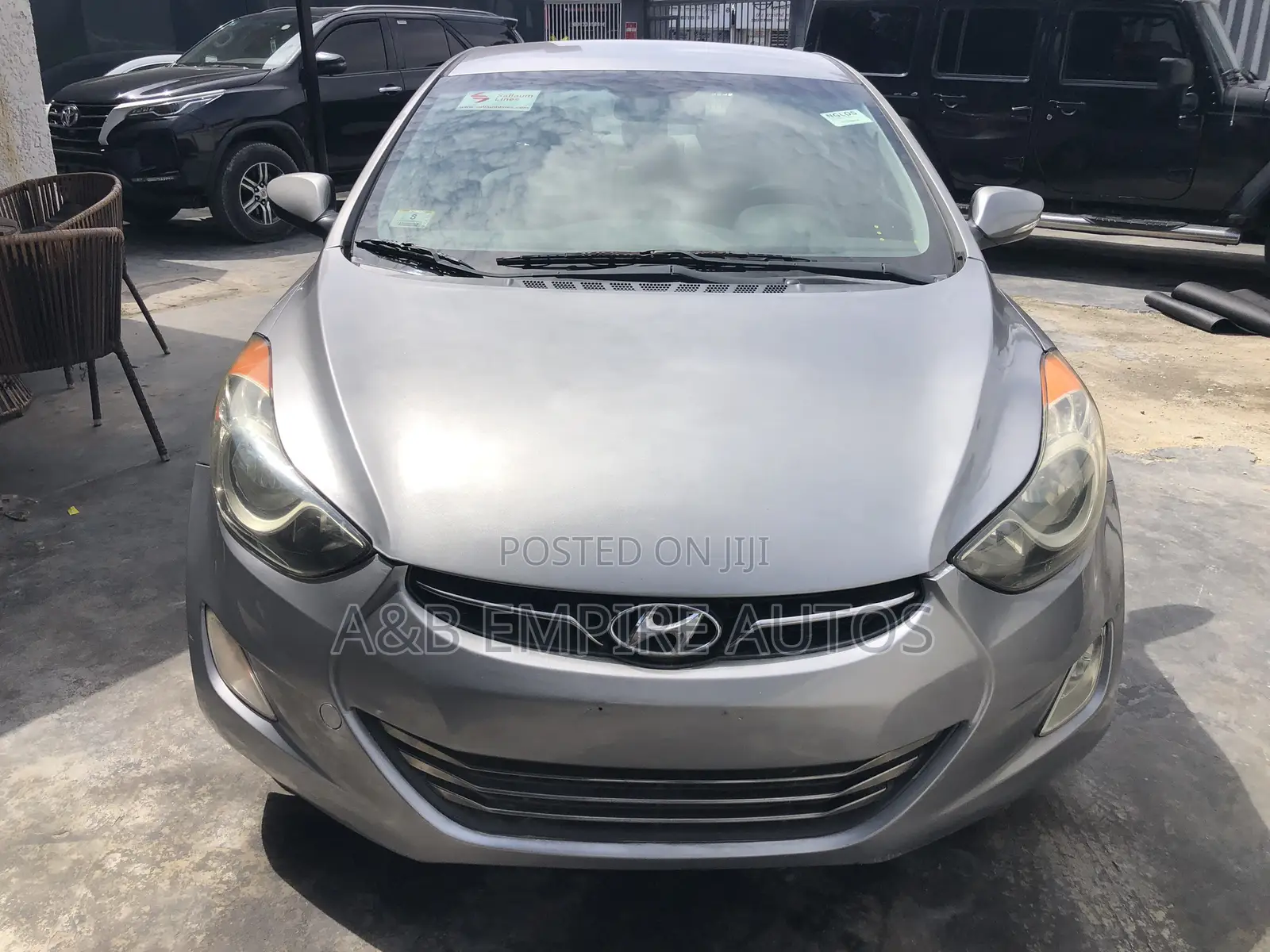 Hyundai Elantra 2011 Gold