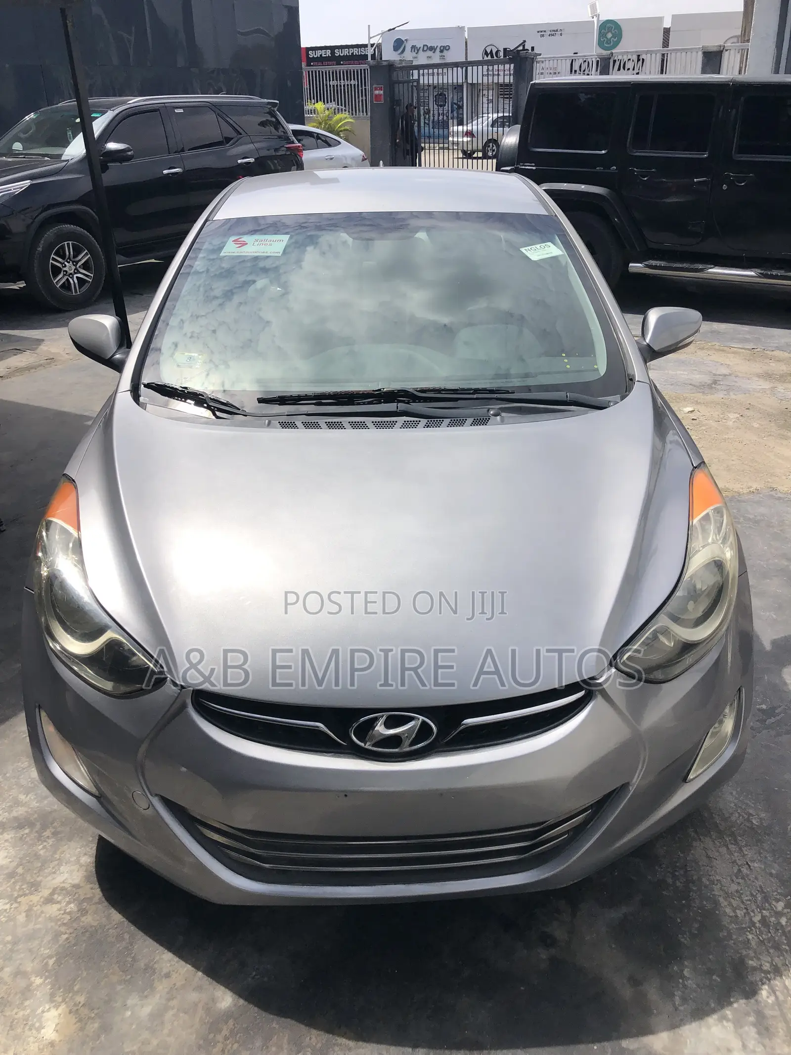 Hyundai Elantra 2011 Gold