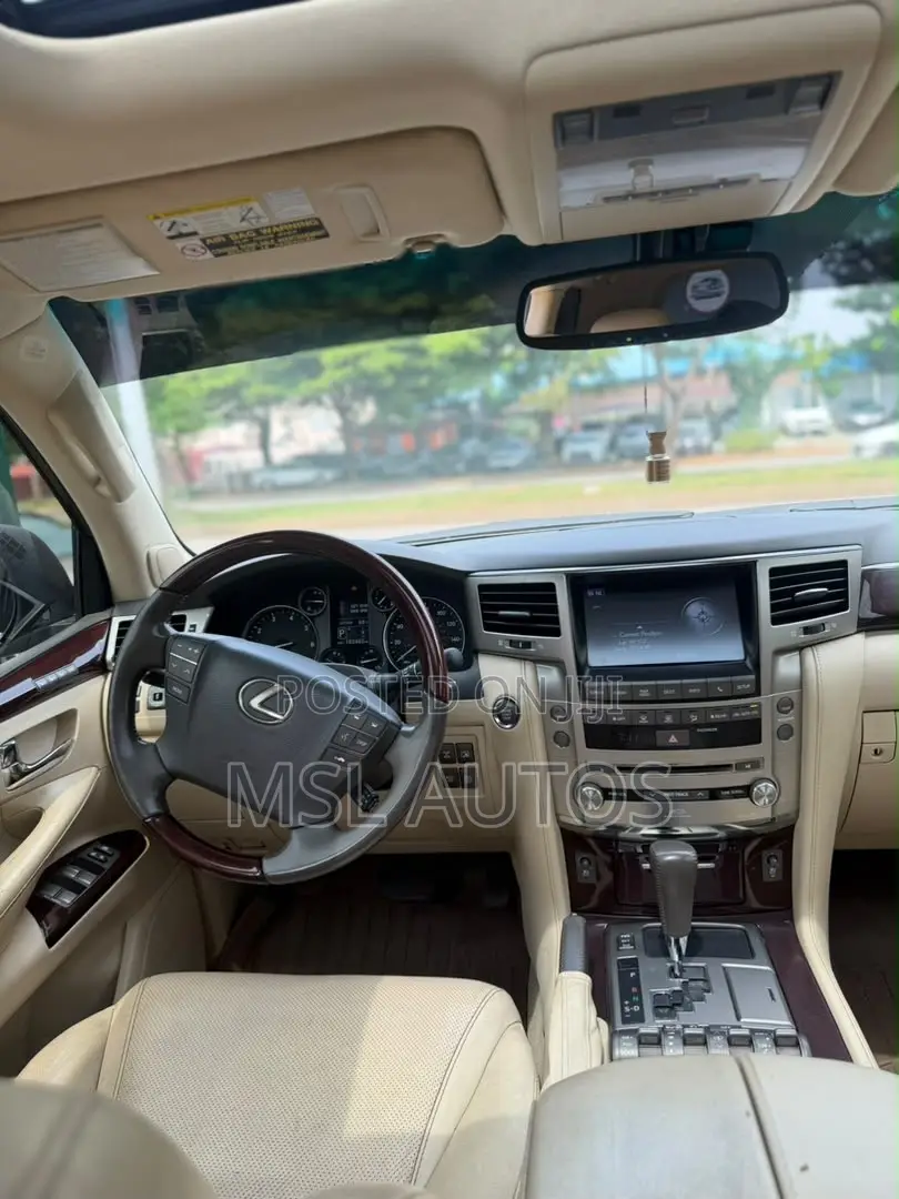 Lexus LX 570 2012 Black