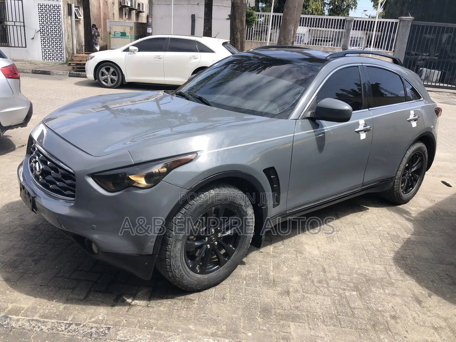 Infiniti FX35 2009 Brown