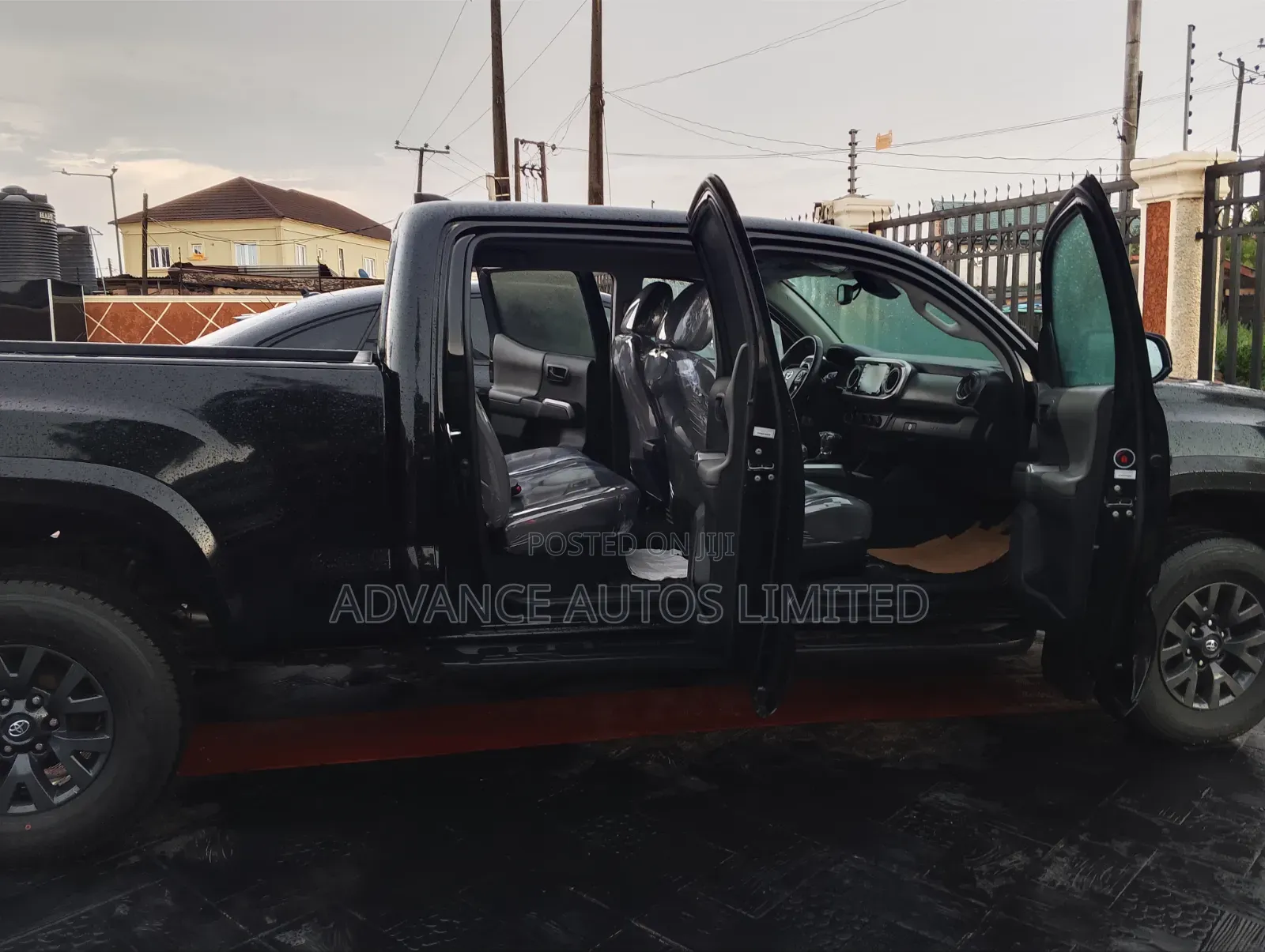 Toyota Tacoma SR5 2021 Black