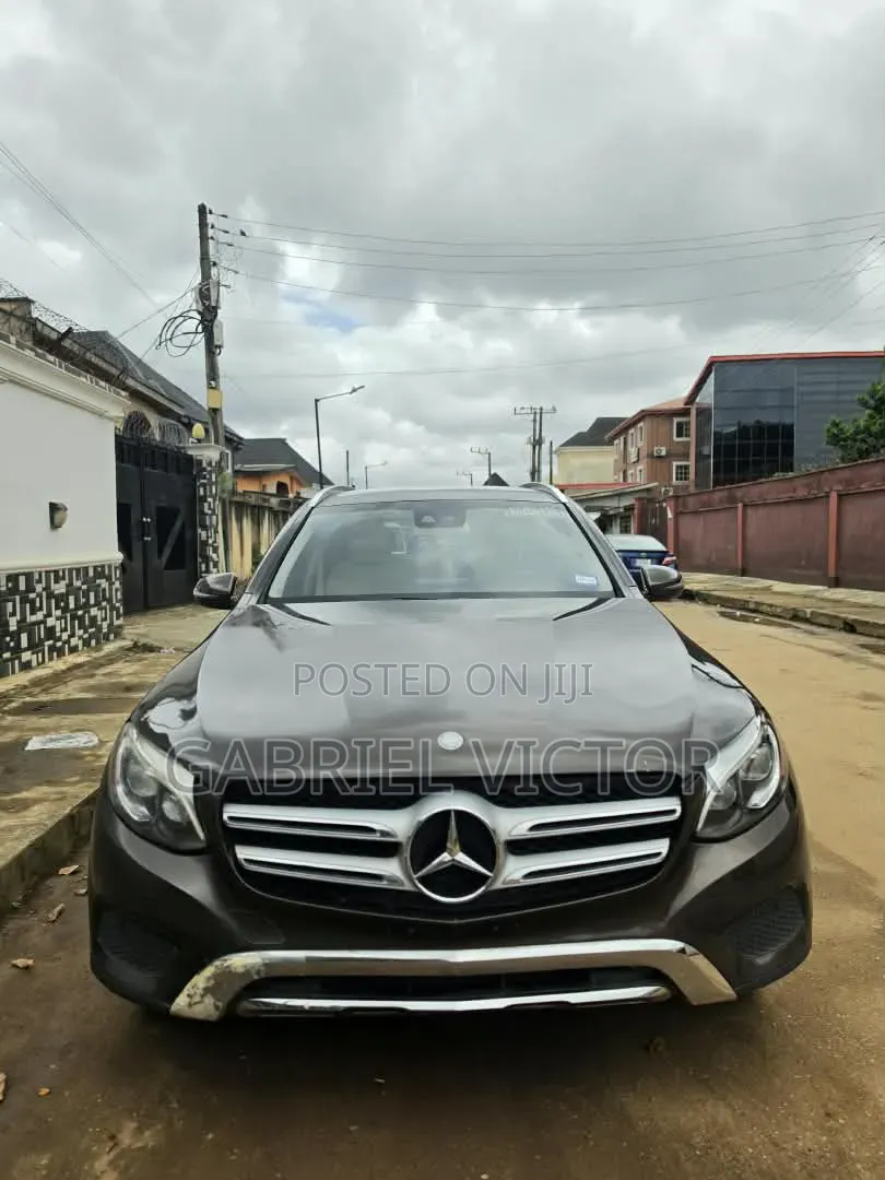Mercedes-Benz GLC-Class 2016 Gold