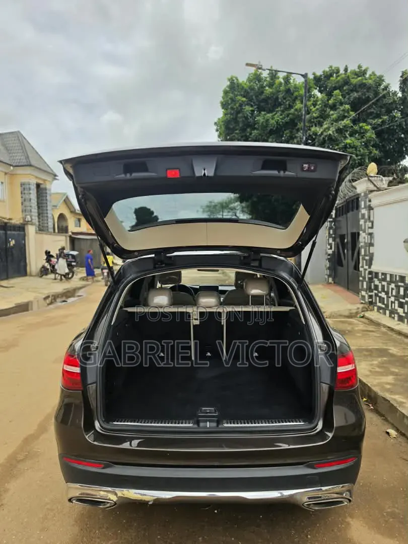 Mercedes-Benz GLC-Class 2016 Gold
