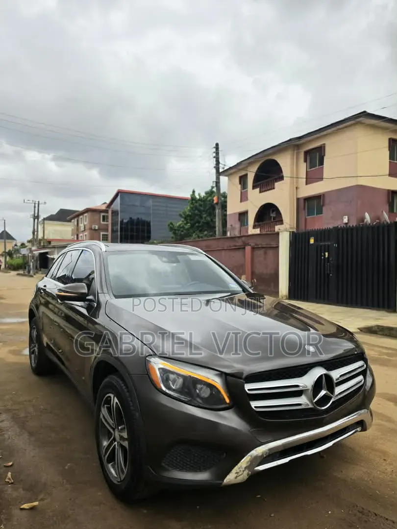 Mercedes-Benz GLC-Class 2016 Gold