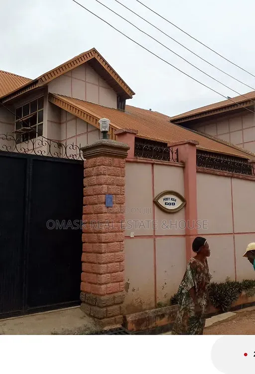 5bdrm Duplex in Lekki Phase 1 for sale