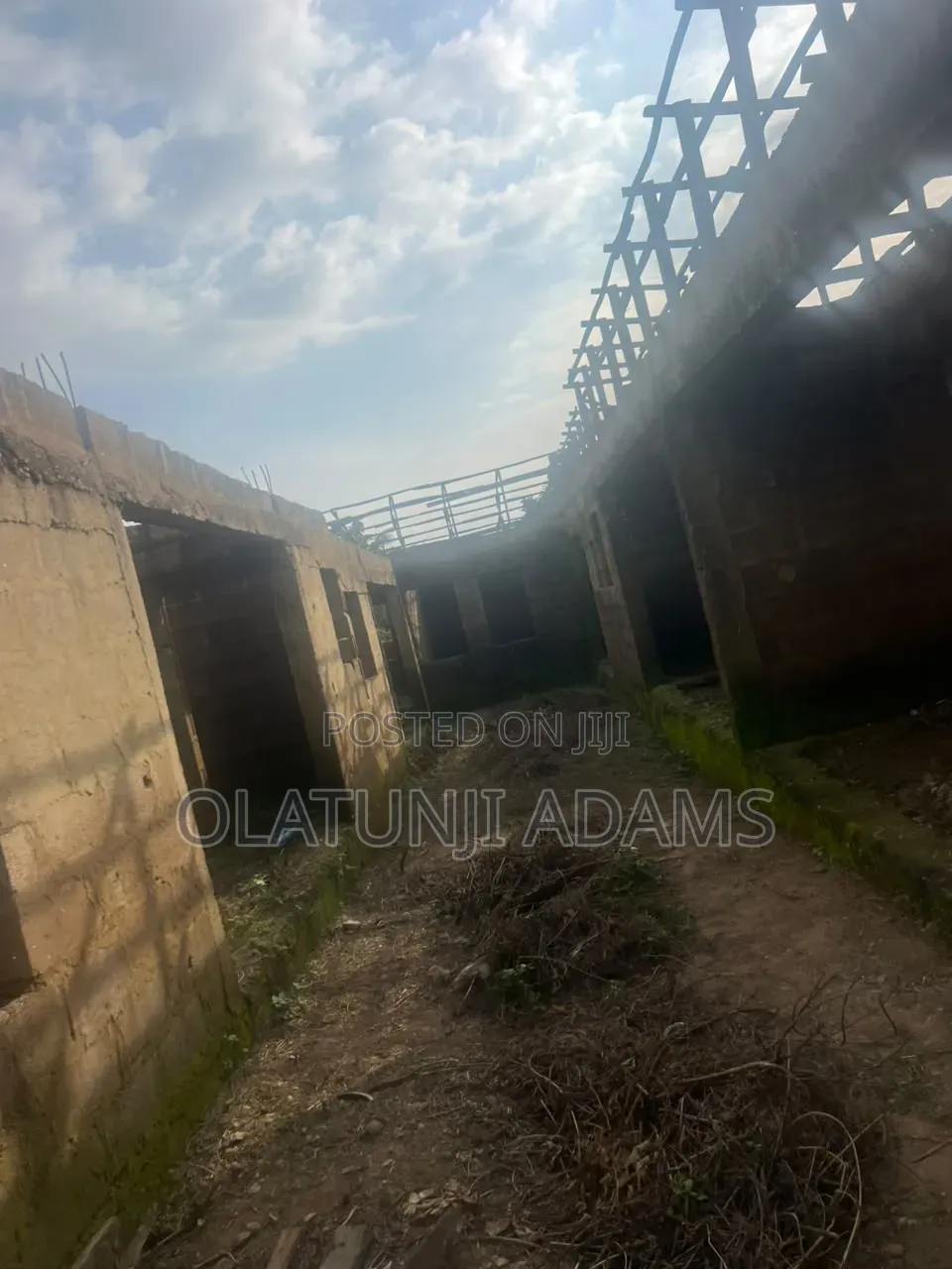 11bdrm Block of Flats in Coker, Osogbo for sale